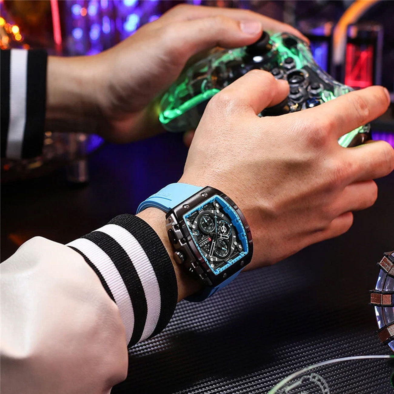 SquareSport Elite -  Luxury Men’s Quartz Watch – Waterproof Silicone Strap