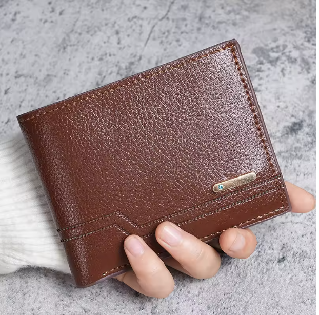 Executive Lychee Series - Luxe PU Leather Men’s Compact Bifold Wallet with Multi-Card Capacity and Soft-Grain Finish